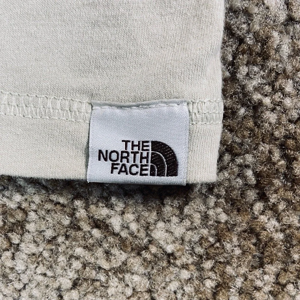 The North Face‎ Pocket Tee Mens Small Gravel/Stone Standard Fit NWT Minimalist
